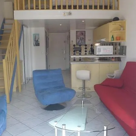 Ref 4060 Joli Mezzanine Climatise *