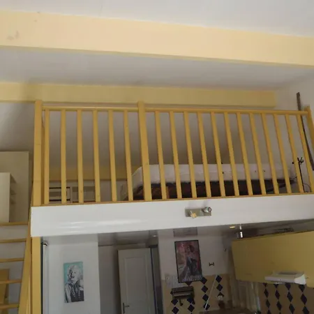 Ref 4060 Joli Mezzanine Climatise Lejlighed Le Castellas